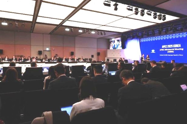 Vietnam proposes directions to promote innovation and shared prosperity at AMM 36